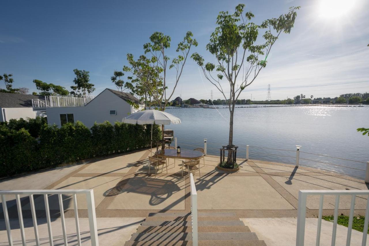 Saksiam Lakeside Resort نونتابوري المظهر الخارجي الصورة
